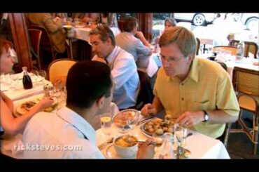 Paris, France: Lunching on the Seine
