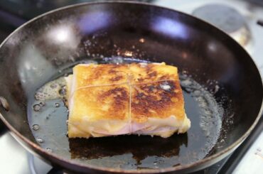 Croque Monsieur Sandwich: The Old Versus The New Recipe ( Cooked in a frying pan)