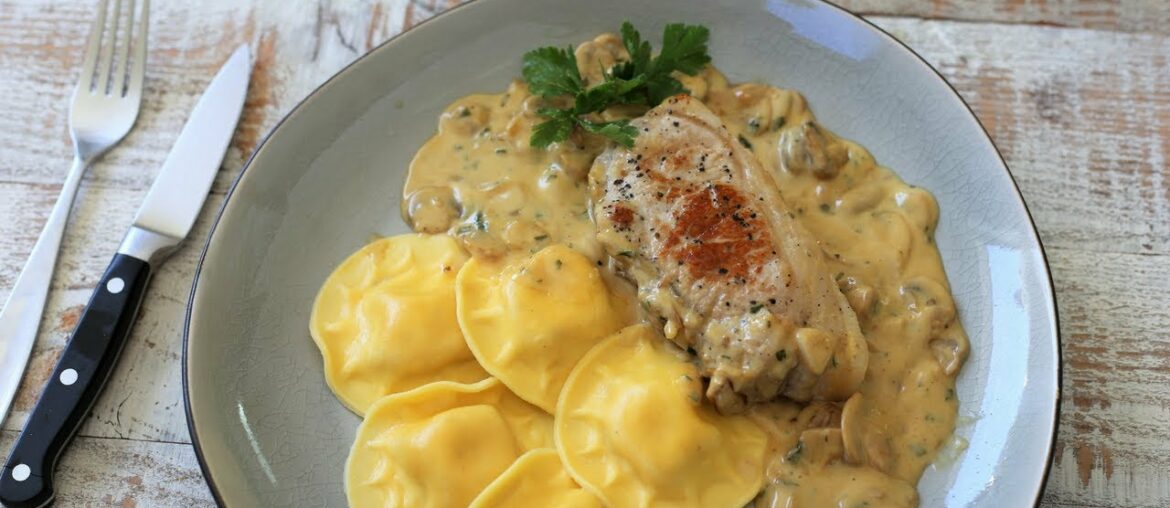 Pork Cutlets With Cream and Mushroom Sauce | French Bistro Recipes Pork Cutlets With Cream and Mushroom Sauce | French Bistro Recipes
