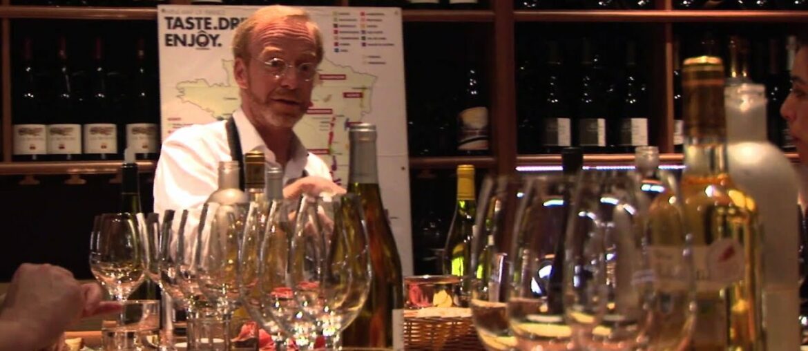 Wine Tasting in Paris - French Wine, Champagne and Cheese Pairings with O Chateau France