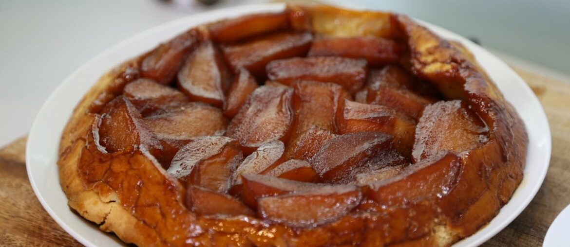 How To Make A Tarte Tatin – French Upside Down Apple Tart (from scratch) How To Make A Tarte Tatin - French Upside Down Apple Tart (from scratch)