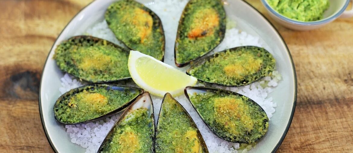 Broiled Mussels In Herb Butter | Baked Mussel Platter