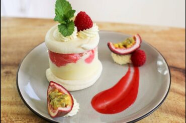 Valentine's  days dessert: Duo of Ice cream with meringue & raspberry sauce