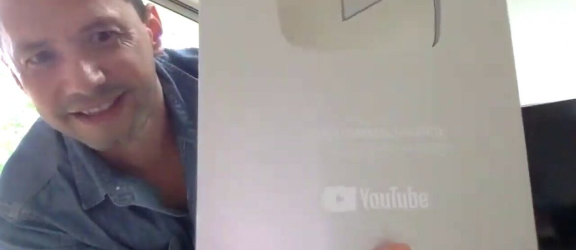 Unboxing the  Silver YouTubeCreatorAward I just got from YouTube