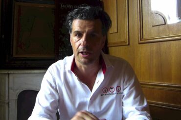 How to order wine in French