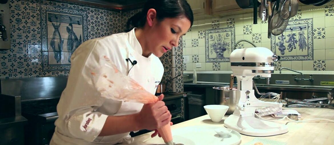 How to Make French Macarons: Easy Macaron Recipe Baking Demonstration Tutorial (not Macaroons) How to Make French Macarons: Easy Macaron Recipe Baking Demonstration Tutorial (not Macaroons)