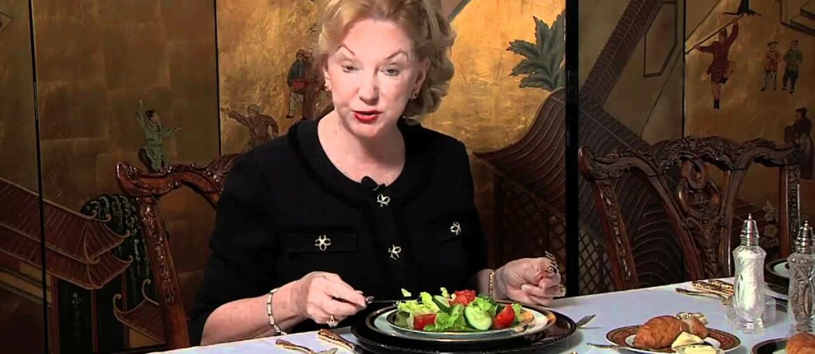 Dining Etiquette When Having Salad Dining Etiquette When Having Salad