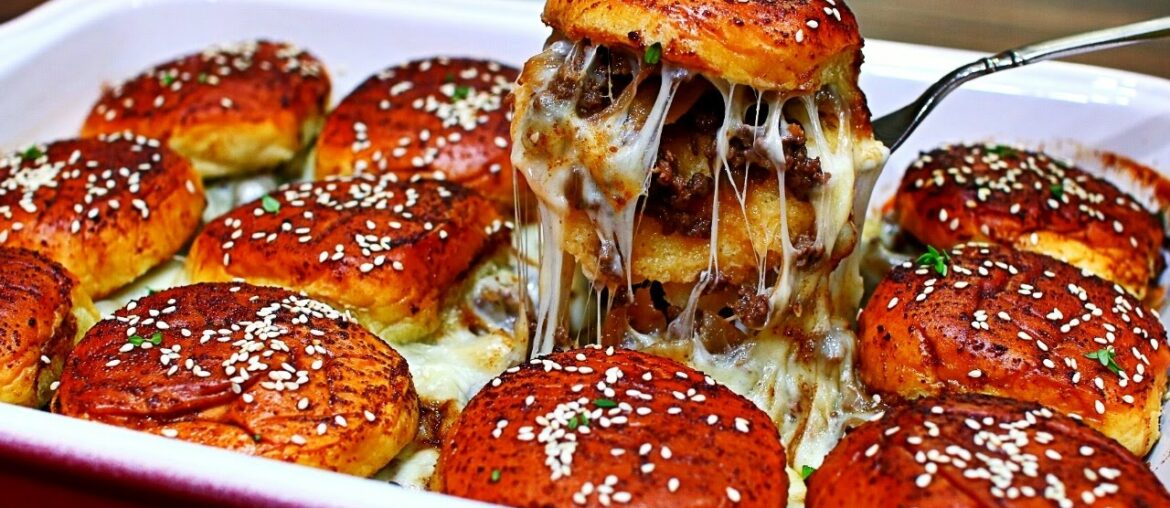 French Onion Beef Sliders Recipe - Cheesy Beef Sliders