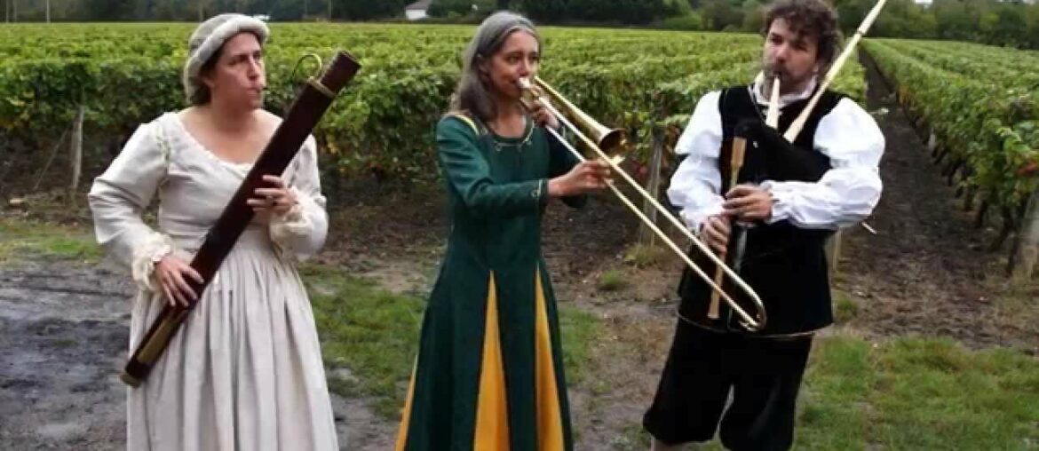 History. Bagpipes, Oboe Medieval Music In France.French Wines.Loire Valley or Champagne ?Vineyard.