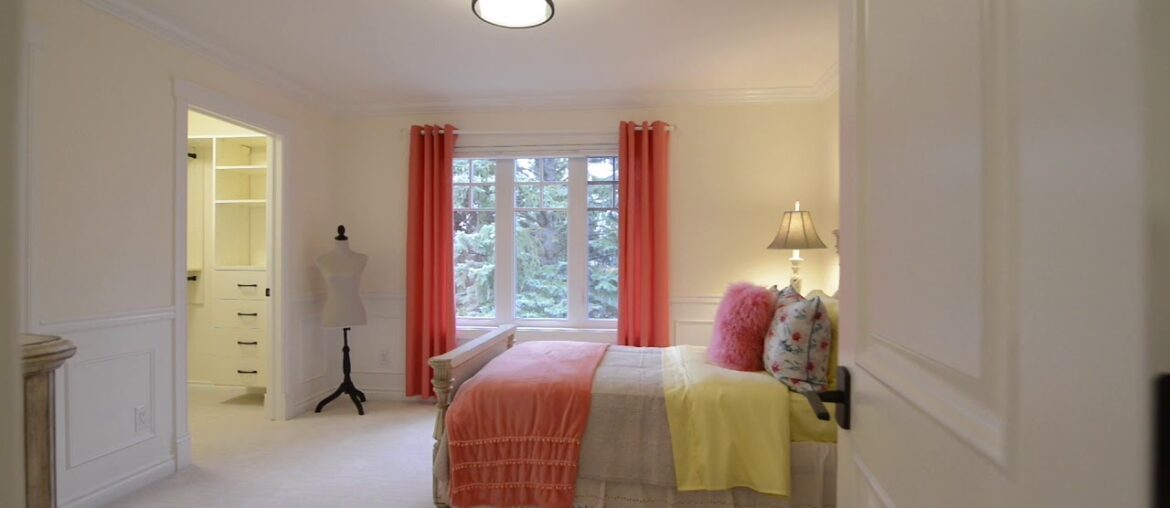 47 Marlboro Road – Chloe and Clara Real Estate Team 47 Marlboro Road - Chloe and Clara Real Estate Team