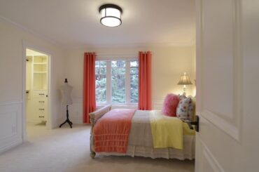 47 Marlboro Road - Chloe and Clara Real Estate Team