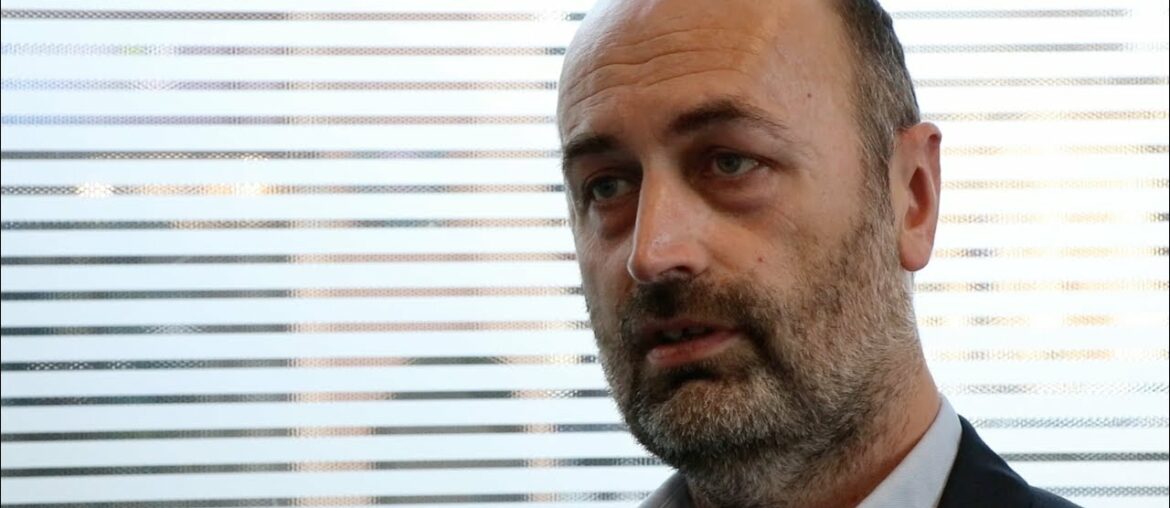 "The Wine Market in Economy" Jean-Marie Cardebat, INSEEC Business School "The Wine Market in Economy" Jean-Marie Cardebat, INSEEC Business School