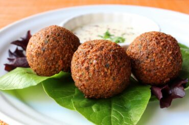 How to Make Falafel - Crispy Fried Garbanzo Bean/Chickpea Fritter Recipe