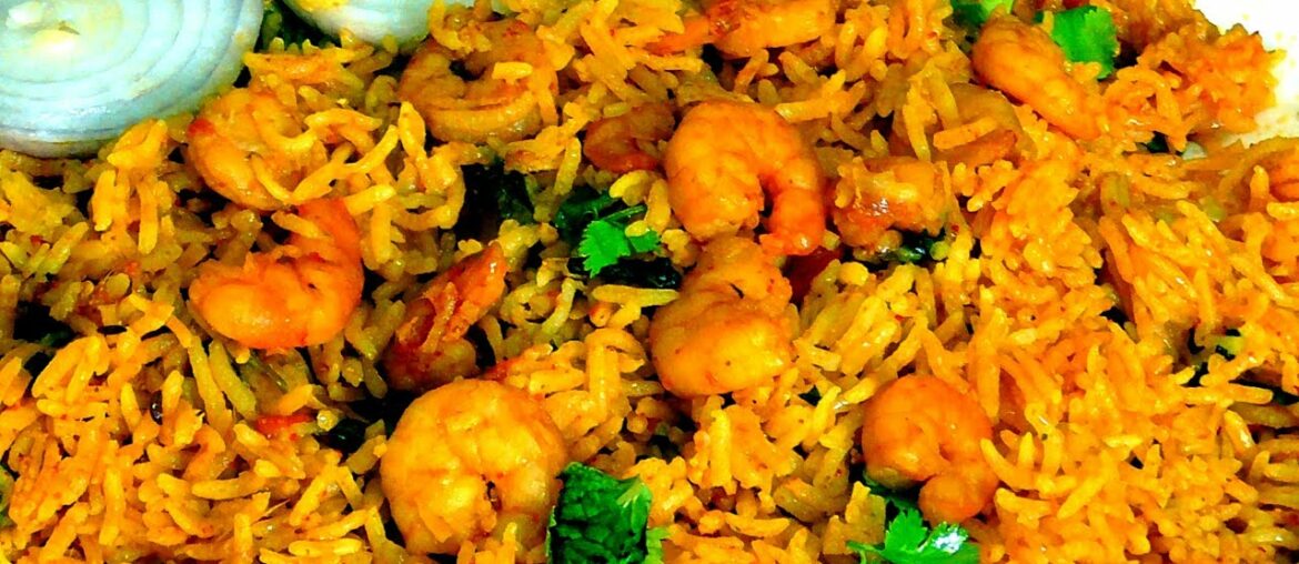PRAWNS BIRYANI COOKING in PRESSURE COOKER/  shrimp biryani recipe// SPICY PRAWNS BIRYANI/
