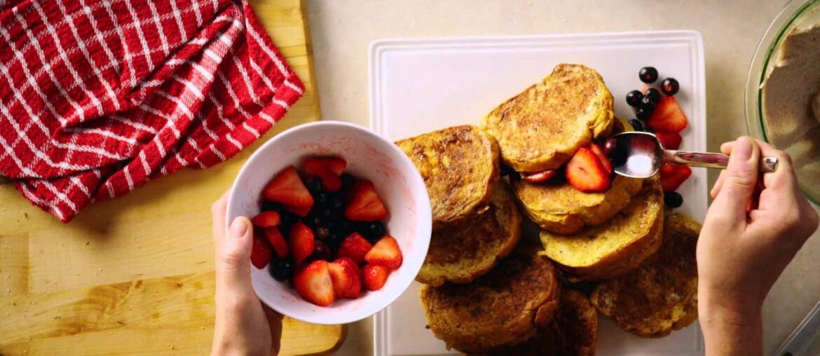 Christmas Brunch: Stuffed French Toast Recipe – Pure Brings Us Home (McCormick Commercial) Christmas Brunch: Stuffed French Toast Recipe - Pure Brings Us Home (McCormick Commercial)