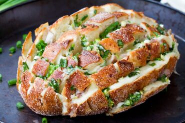 Bloomin' Onion Bread Recipe