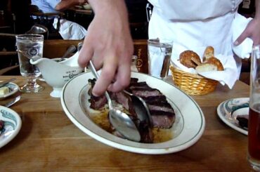 Peter Luger's way of Serving Porterhouse at the Dining Table