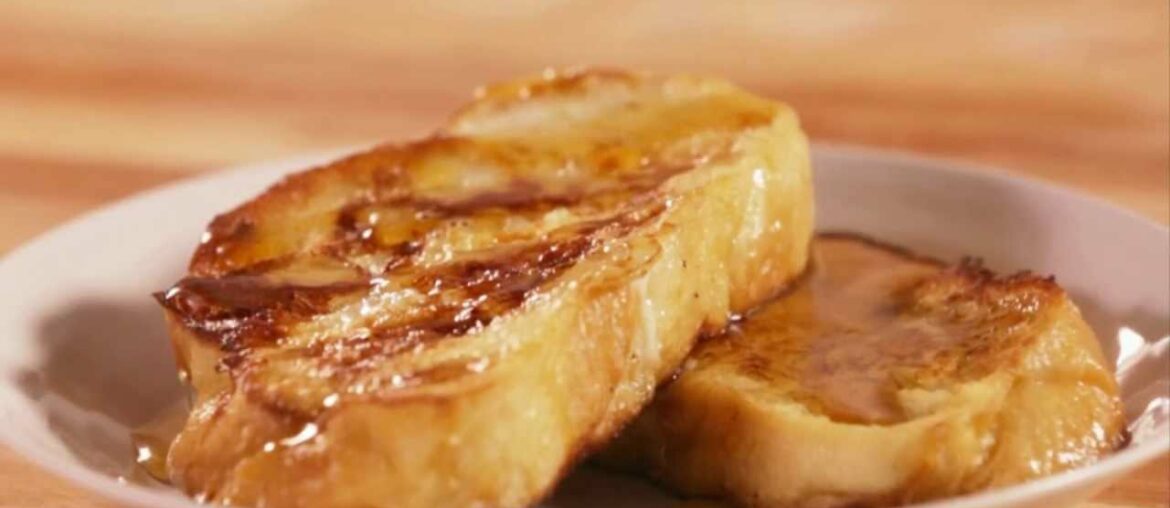 Easy Breakfast Recipe – How to Make French Toast Easy Breakfast Recipe - How to Make French Toast
