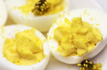 How to Make Deviled Eggs - French Appetizer Recipe 달걀 샐러드 만들기