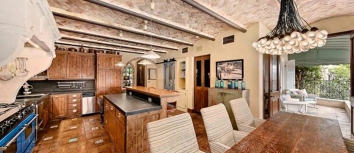 EXCLUSIVE ENTERTAINING ESTATE EXCLUSIVE ENTERTAINING ESTATE