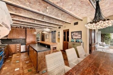 EXCLUSIVE ENTERTAINING ESTATE