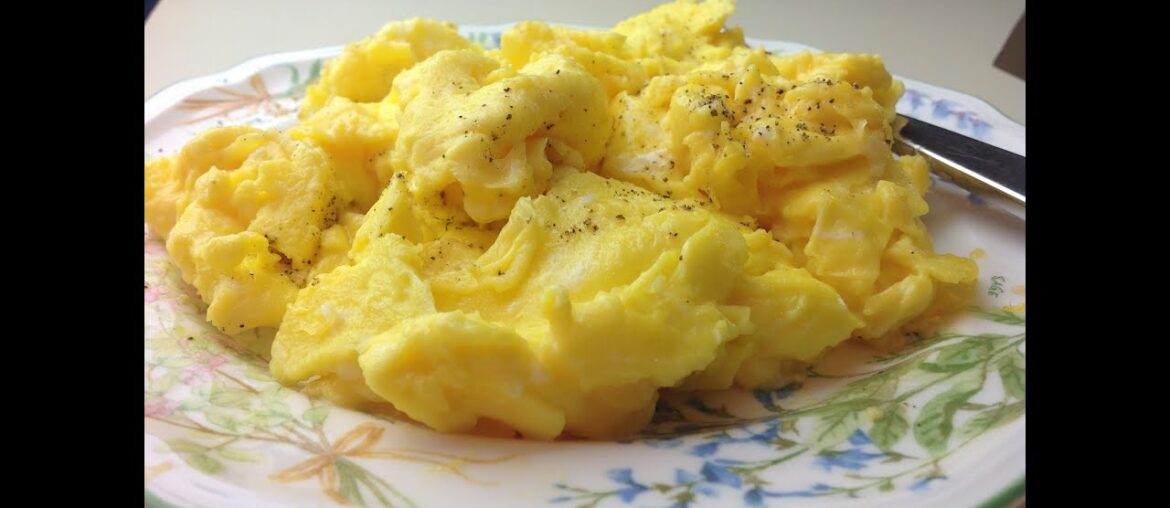 How to Cook Perfect Fluffy Scrambled Eggs How to Cook Perfect Fluffy Scrambled Eggs
