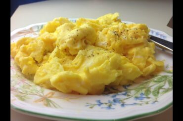 How to Cook Perfect Fluffy Scrambled Eggs