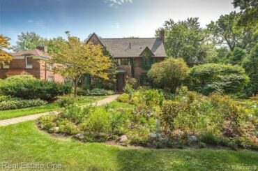 8642 Hendrie Blvd, Huntington Woods, MI - 219109170