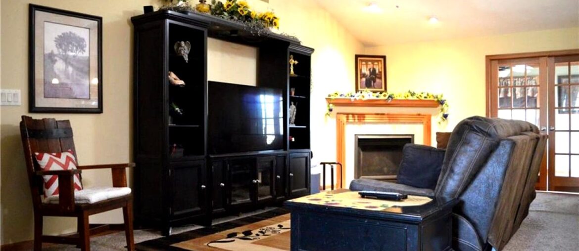 Residential for sale - 1539 Banbury Road, Troy, OH 45373