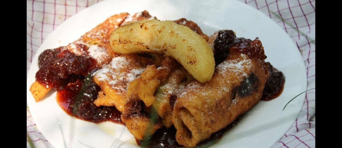 French Toast roll-ups stuffed with chocolate and banana Dessert recipe French Toast roll-ups stuffed with chocolate and banana Dessert recipe