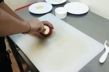 My Easy techuqe French Apple Tarte tatin for the recipe u can go in description