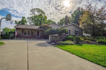 Residential for sale - 415 Utah Avenue, McDonald, OH 44437