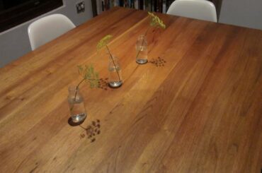 How to Prepare and Wax a Timber Dining Table using Bees Wax
