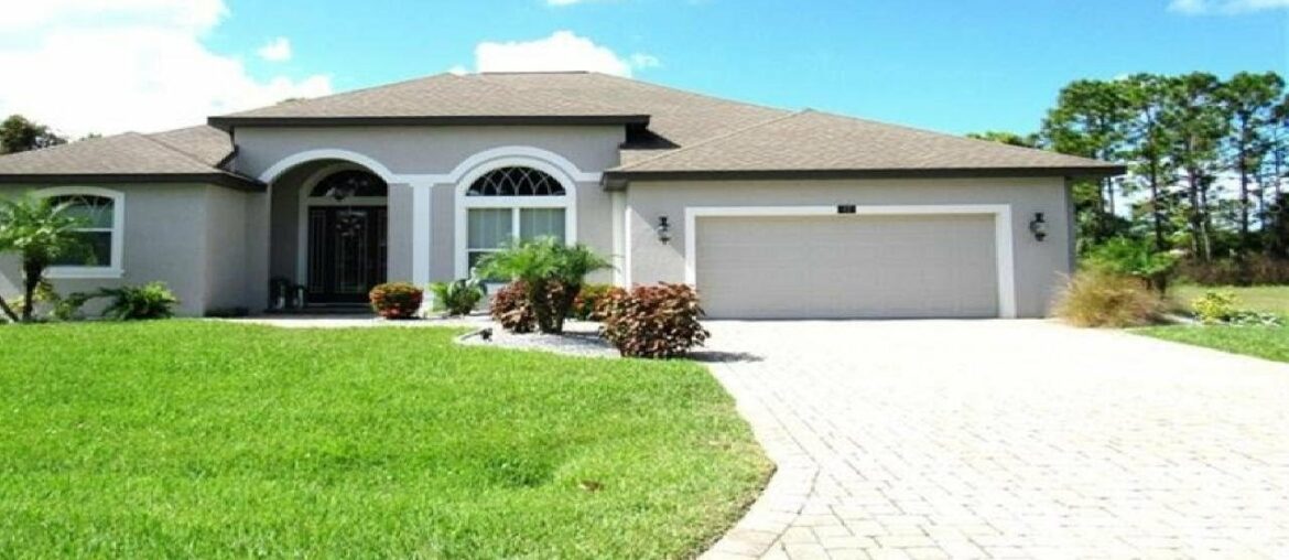 47 PINEHURST PLACE, ROTONDA WEST, FL Presented by Charlie Maddox. 47 PINEHURST PLACE, ROTONDA WEST, FL Presented by Charlie Maddox.