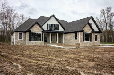 Homes for sale - 31371 Bur Oak Drive, Westlake, OH 44145