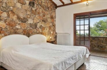 La Colle-sur-Loup, Alpes-Maritimes, France - 6 Bedrooms - Villa - Sales