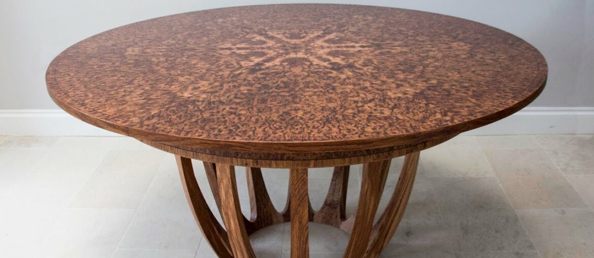 Expanding Circular Dining Table in Brown Oak Burr Expanding Circular Dining Table in Brown Oak Burr