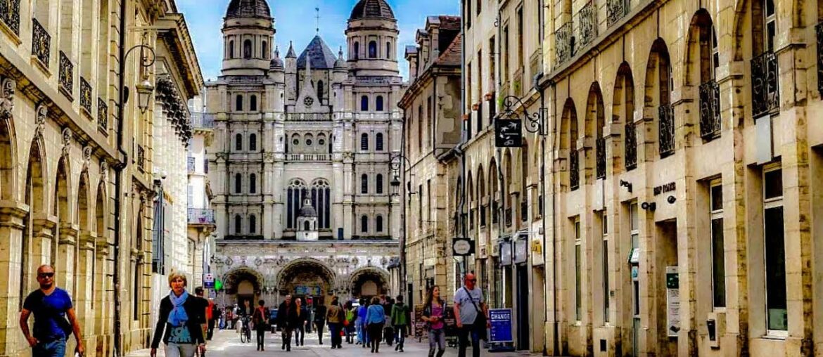 A Walk Around The City of Dijon, France