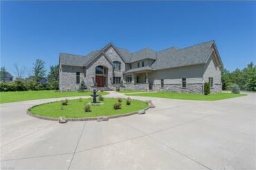 Residential for sale - 38780 French Creek Road, Avon, OH 44011