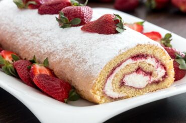 Strawberry Swiss Roll Recipe