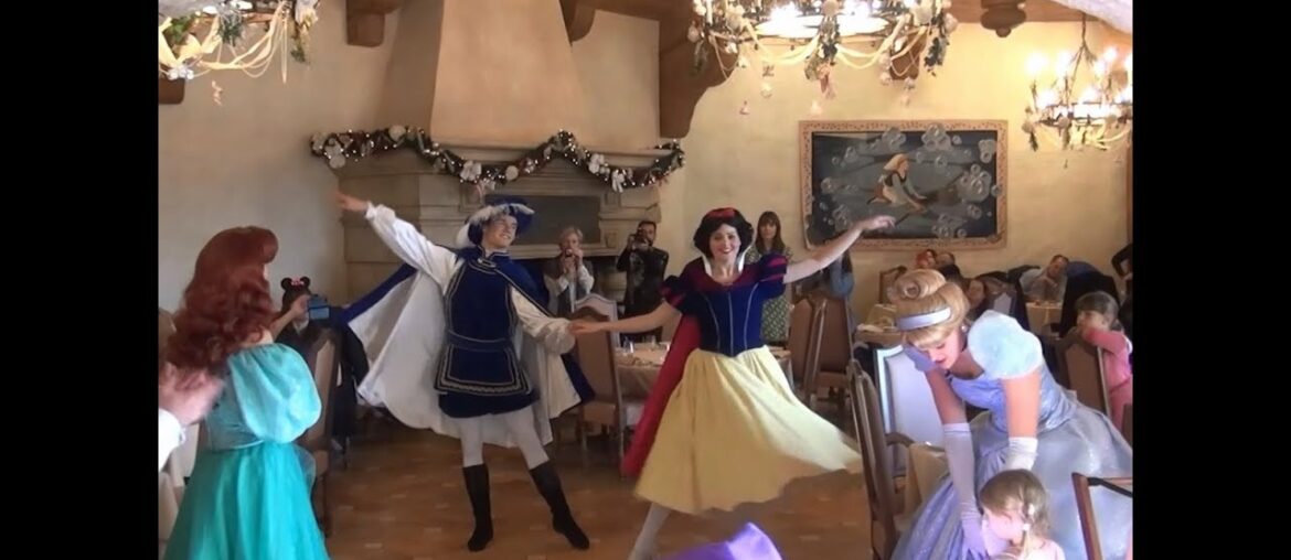 Auberge De Cendrillon Disneyland Paris Cinderella Restaurant 2016 Auberge De Cendrillon Disneyland Paris Cinderella Restaurant 2016