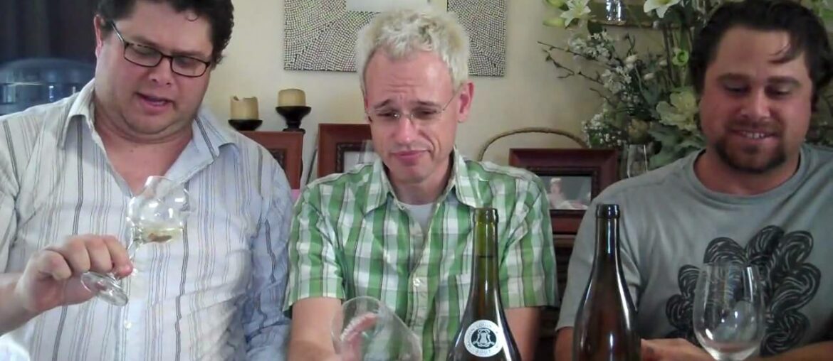 Wine Weirdos taste French wine and flatbread from Trader Joe's part 1 Wine Weirdos taste French wine and flatbread from Trader Joe's part 1