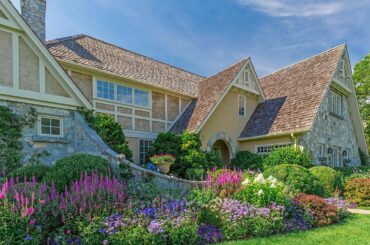 172 Cedar St - East Hampton Village Fringe, New York