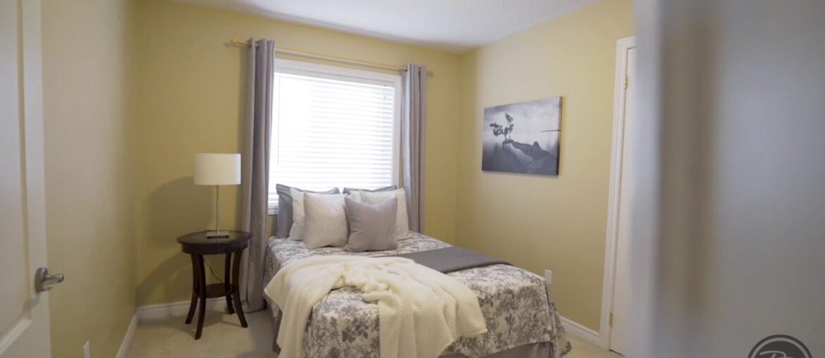 286 Scottsdale Dr, Bowmanville $599,999 286 Scottsdale Dr, Bowmanville $599,999