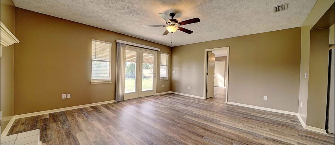 1201 Lindenwood Dr, Panama City, FL 32405 1201 Lindenwood Dr, Panama City, FL 32405