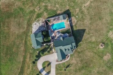 48 Village Drive,  Marshfield MO 65706