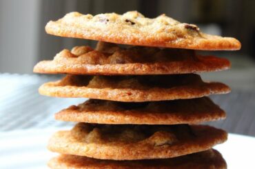 Perfect Chocolate Chip Cookies - Easy No-Mixer Chocolate Chip Cookies