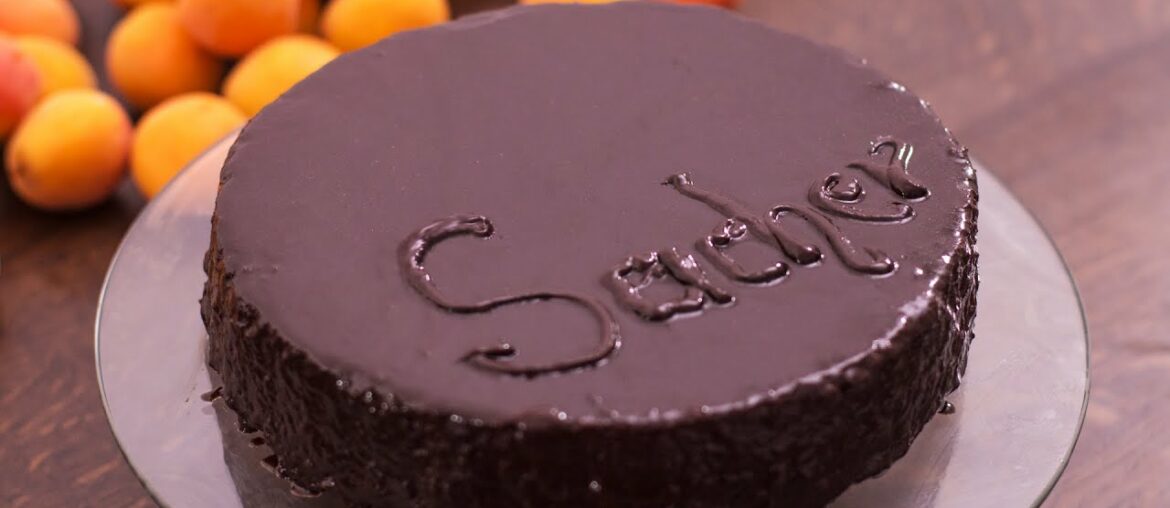 Sacher Torte – Chocolate Cake with Apricot Jam Filling Recipe Sacher Torte - Chocolate Cake with Apricot Jam Filling Recipe