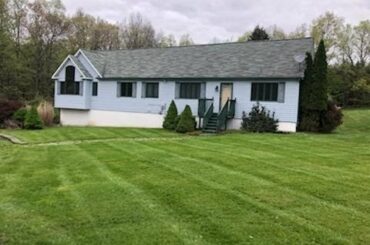 112 Hawk Terrace,  Chestnuthill, PA 18353 - Jason Kocsis - MLS 625726