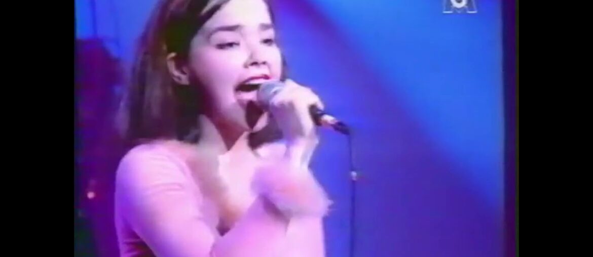 The Sugarcubes - Deus + Happy Nurse (Icelandic) Live @ Zénith de Paris, France, (1991) [Remastered]
